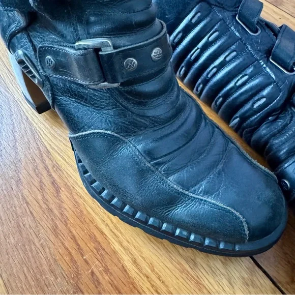 New Rock Black Leather Women's Boots with Metal Heels Size 8 - Picture 4 of 11